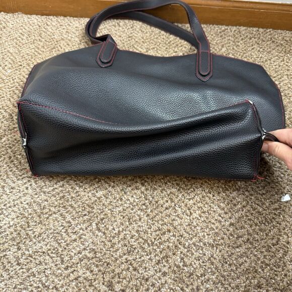 Tutilo New York 2 Piece Tote & Wristlet Purse Black Faux Leather Red Cutwork - Picture 5 of 13